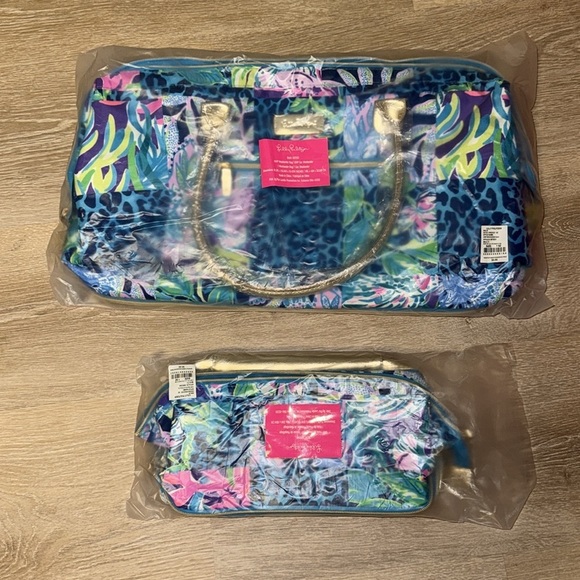 Lilly Pulitzer Multi Pop Up Party Patch Weekender Travel Bag & Makeup Bag. NWT - Picture 7 of 13